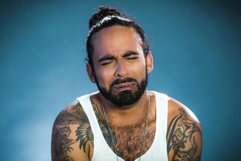 crying-young-man_925x